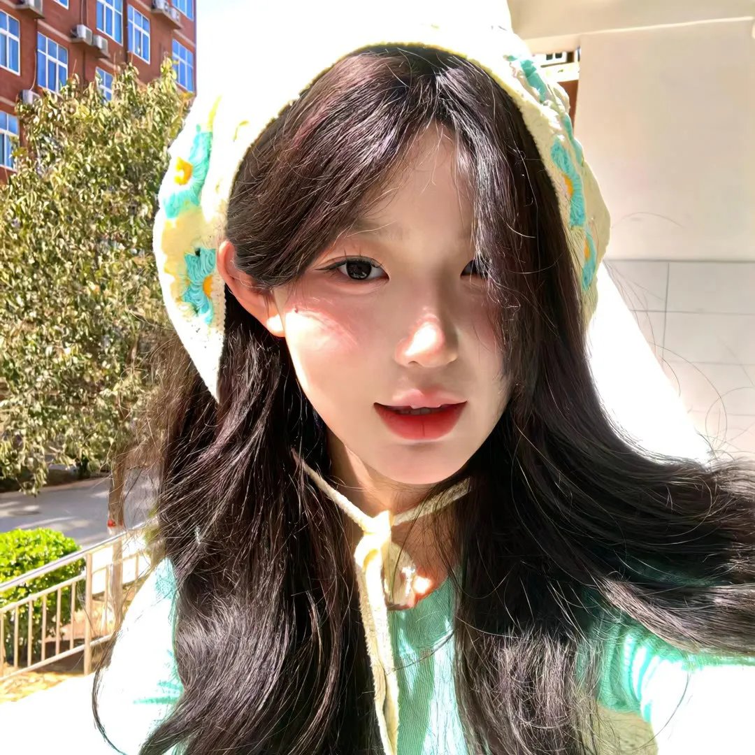 蒙面纱的男子